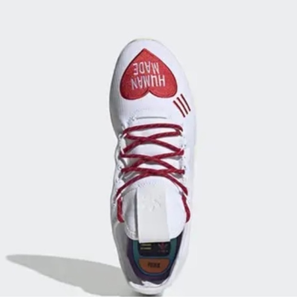 Adidas shoes‎